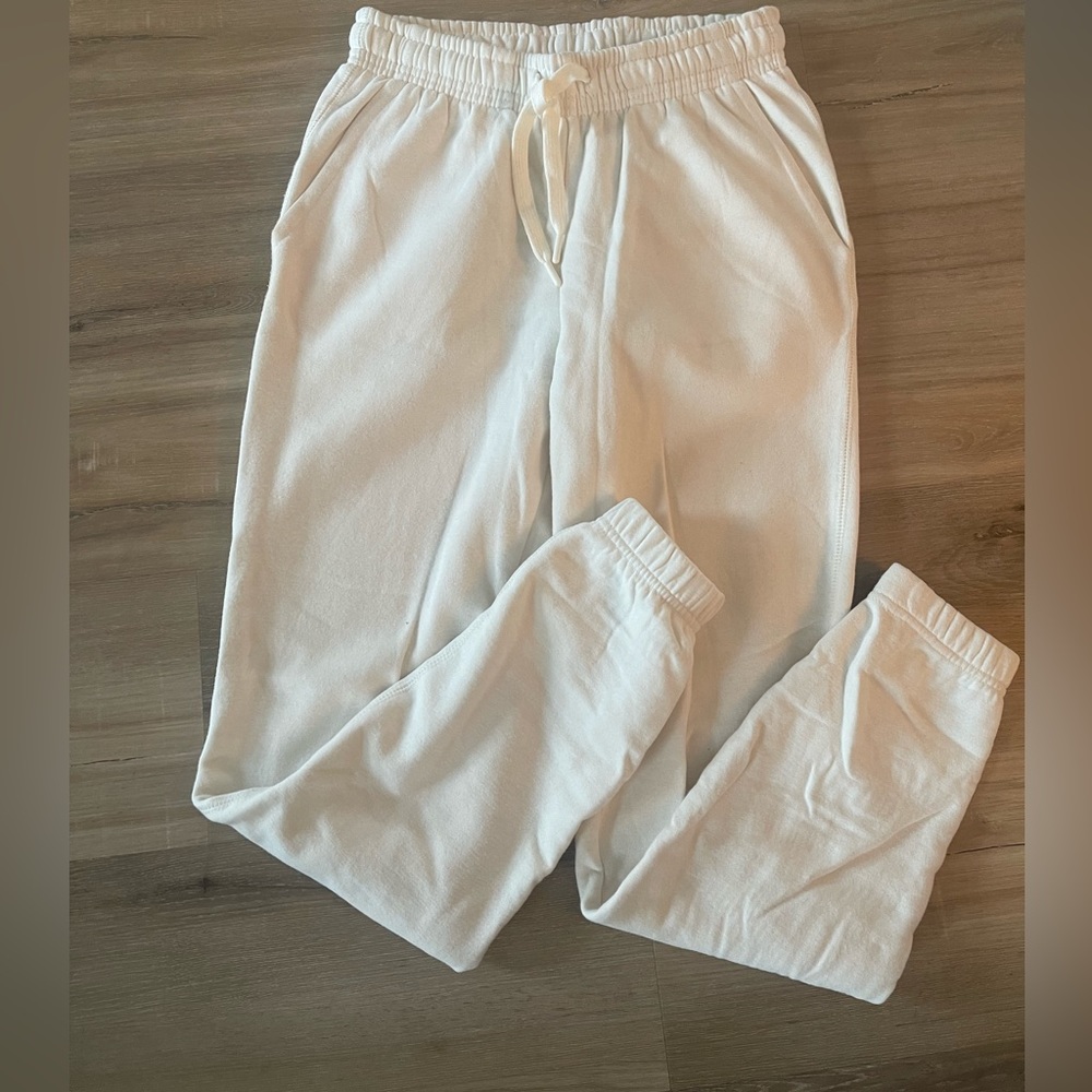 White joggers